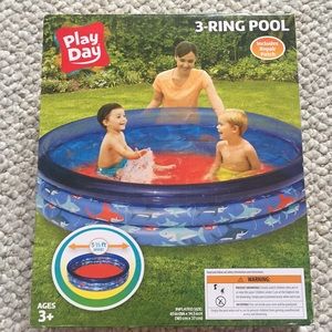 Play Day 3 ring pool 5.5 ft wide